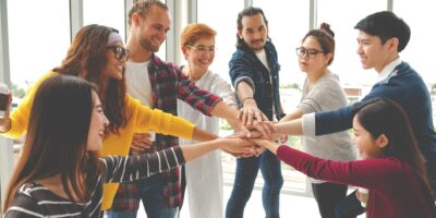 Teambuilding Maßnahmen Ideen Mehr Teamgeist, Wir-Gefühl und Zusammenhalt